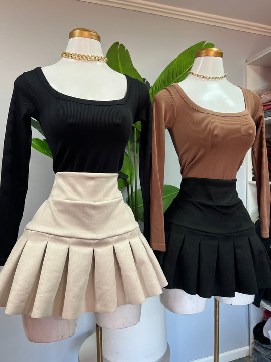 Falda short gamuza